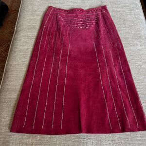 two girls & a guy Vintage Retro Boho Women's Red 100% Suede Skirt Sz 4